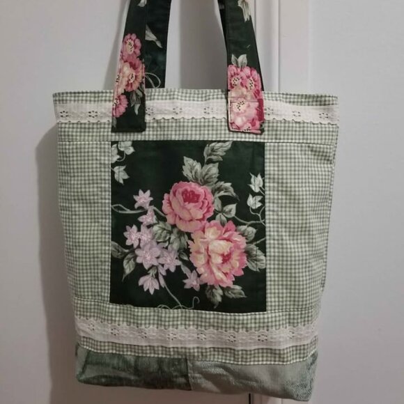 Fabric Shoulder Tote Bag Handbag Purse Quilted Handcrafted Green Pink Floral - Picture 1 of 3